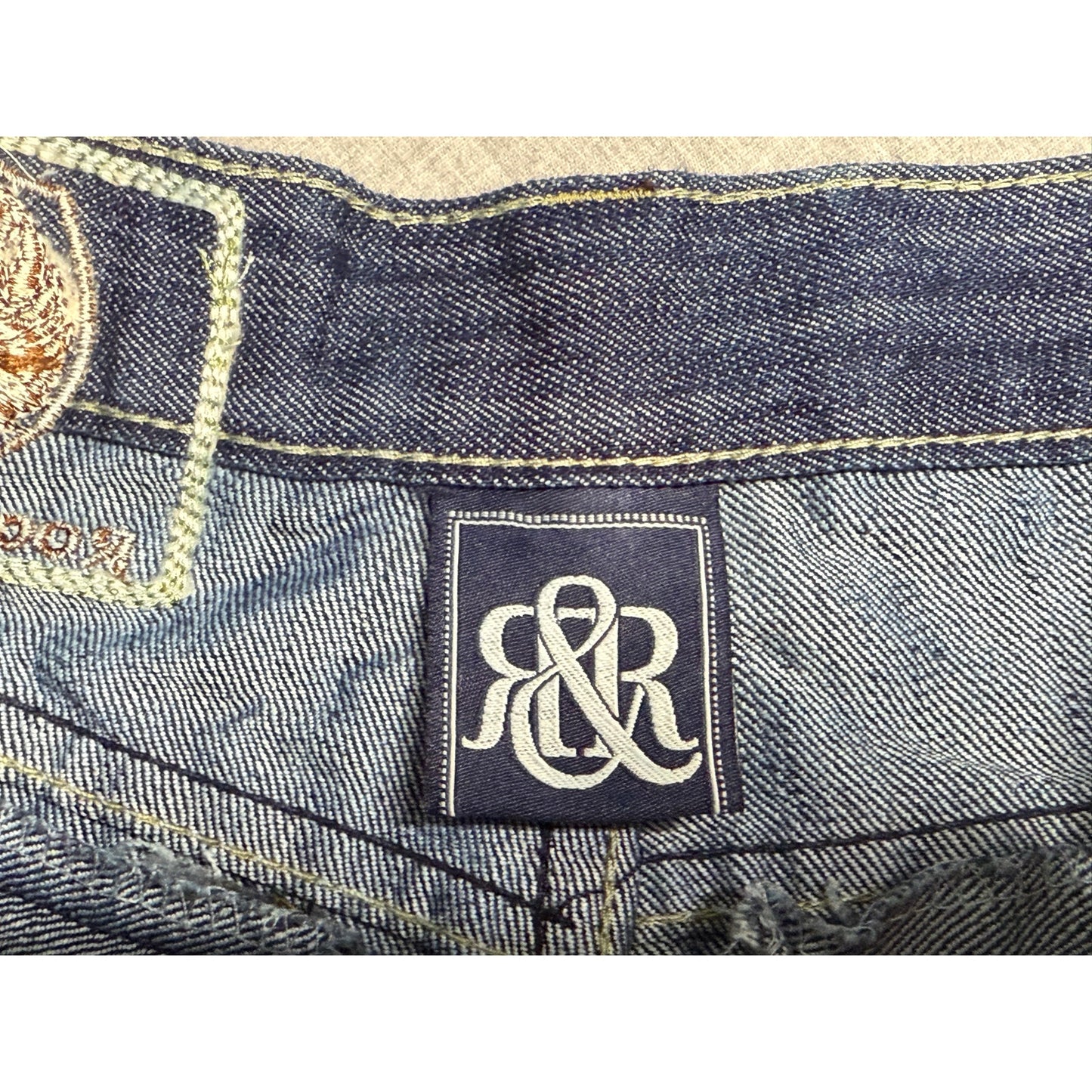 Rock & Republic Embroidered Pocket Flap Jeans 32x32
