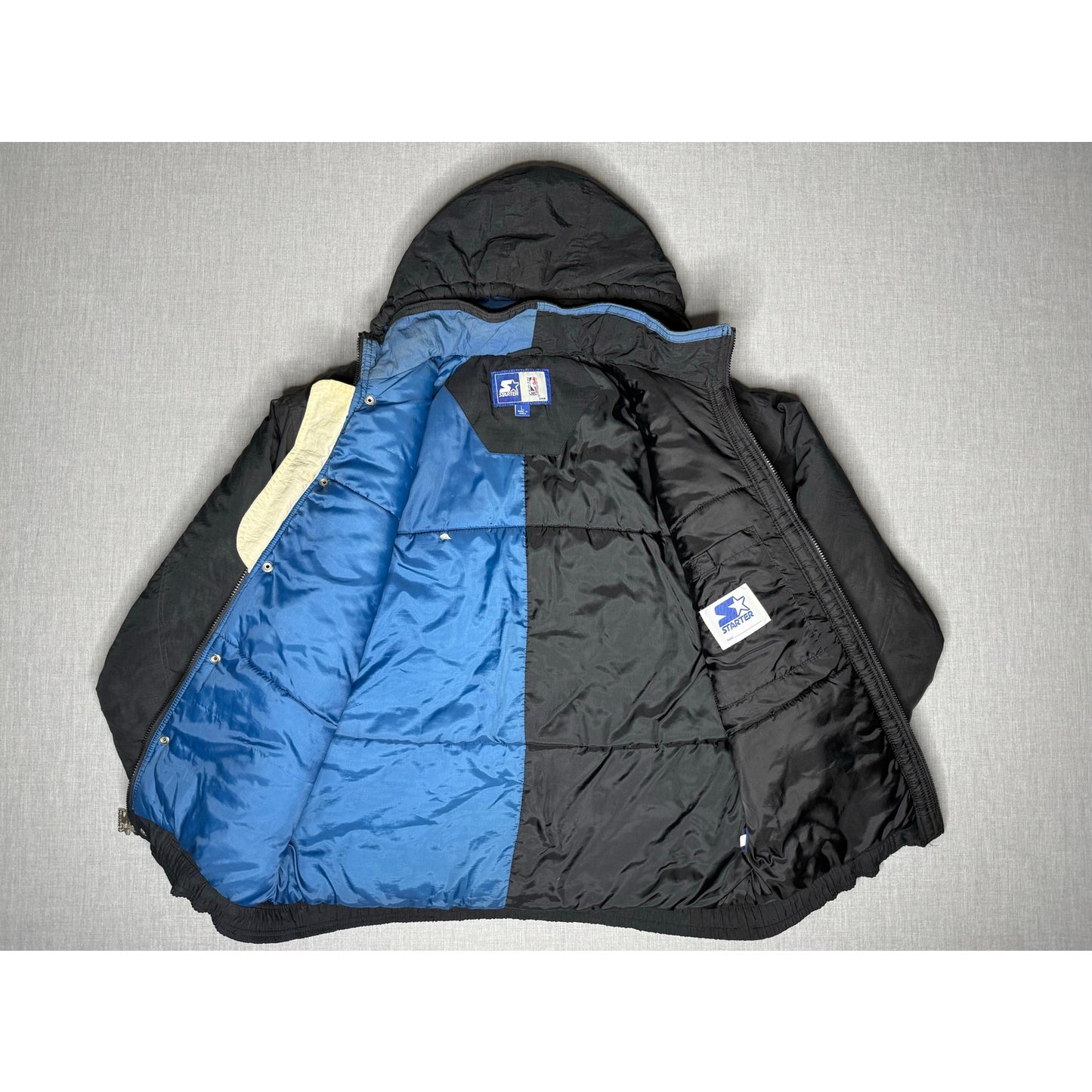Vintage 90s Minnesota Timberwolves Puffer Starter Jacket Large