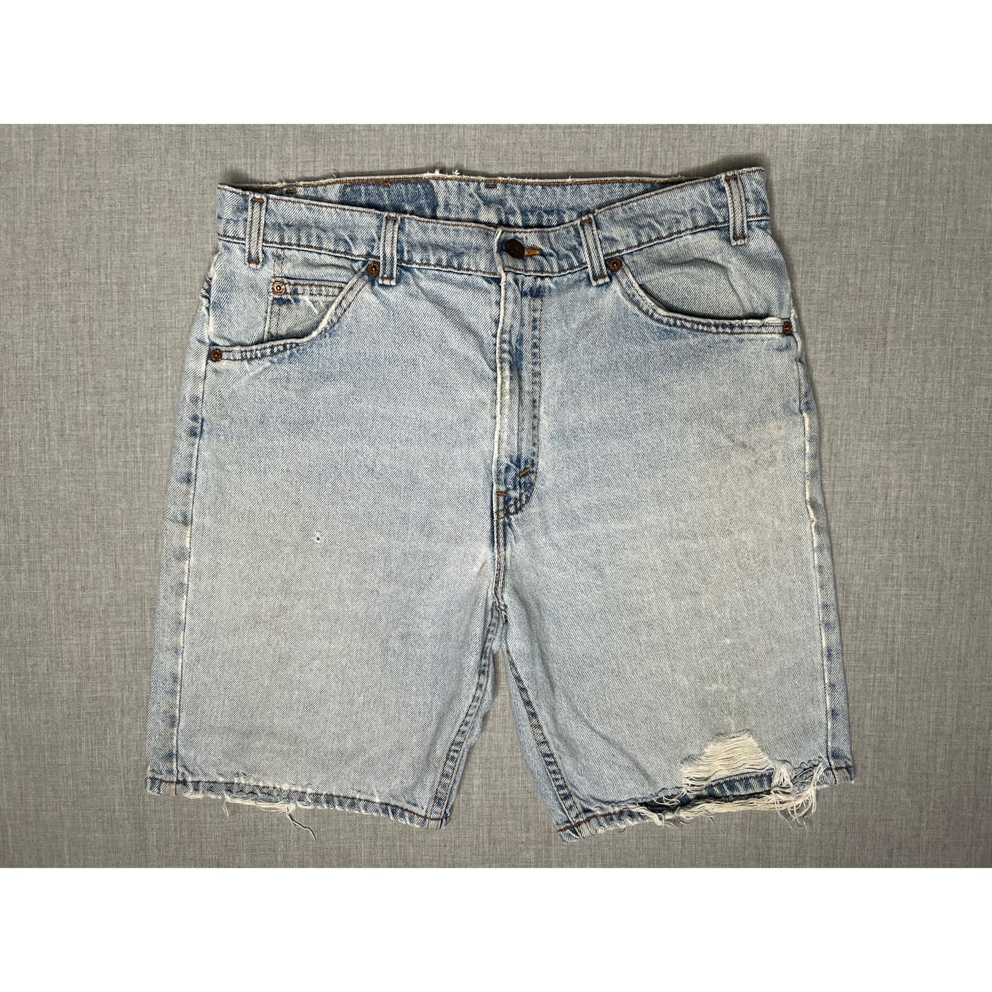 Vintage Levi’s 505 Orange Tab Light Wash Distressed Regular Fit Jean Shorts 34