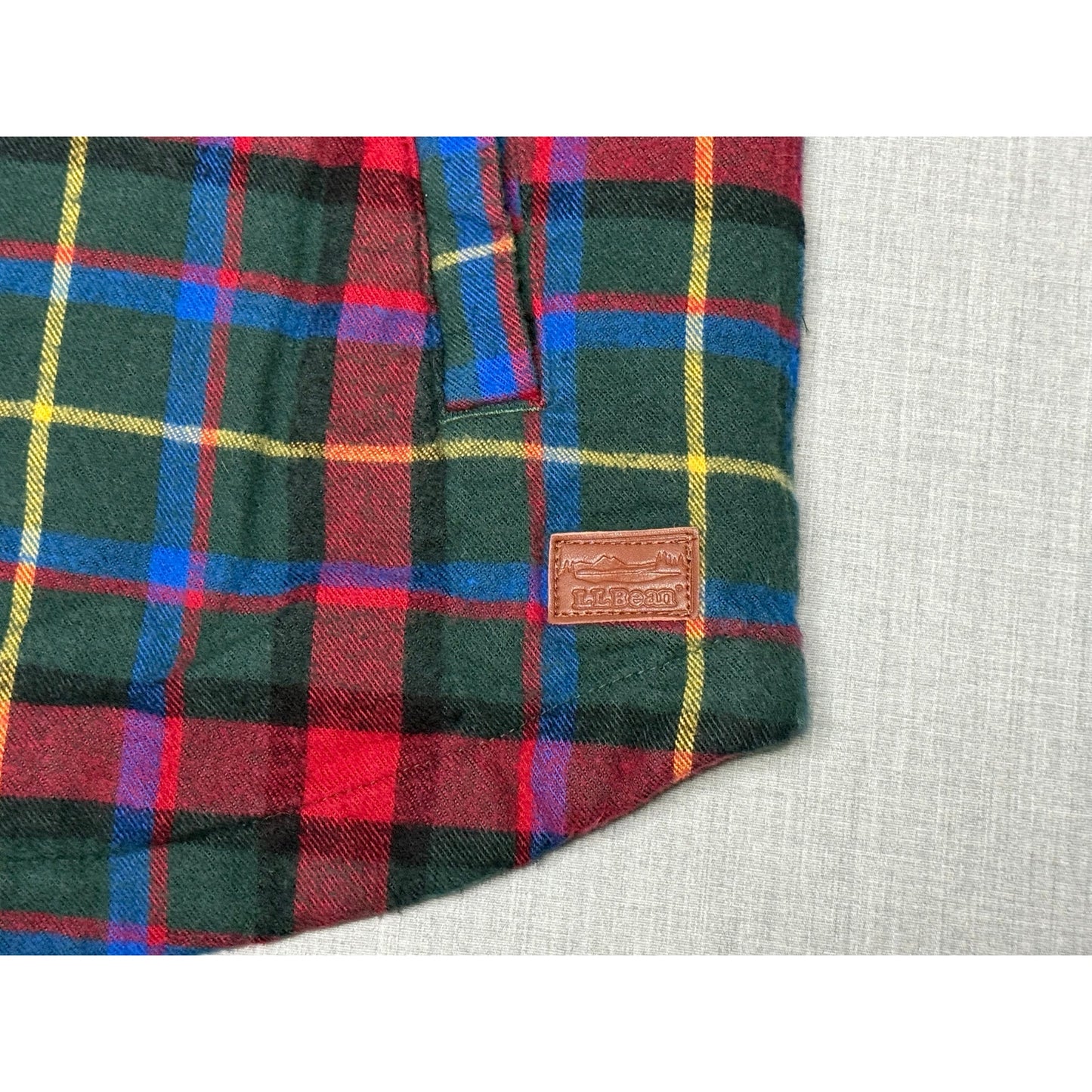 LL Bean Relaxed Fit Full Zip Hooded Flannel Shirt Women’s Large