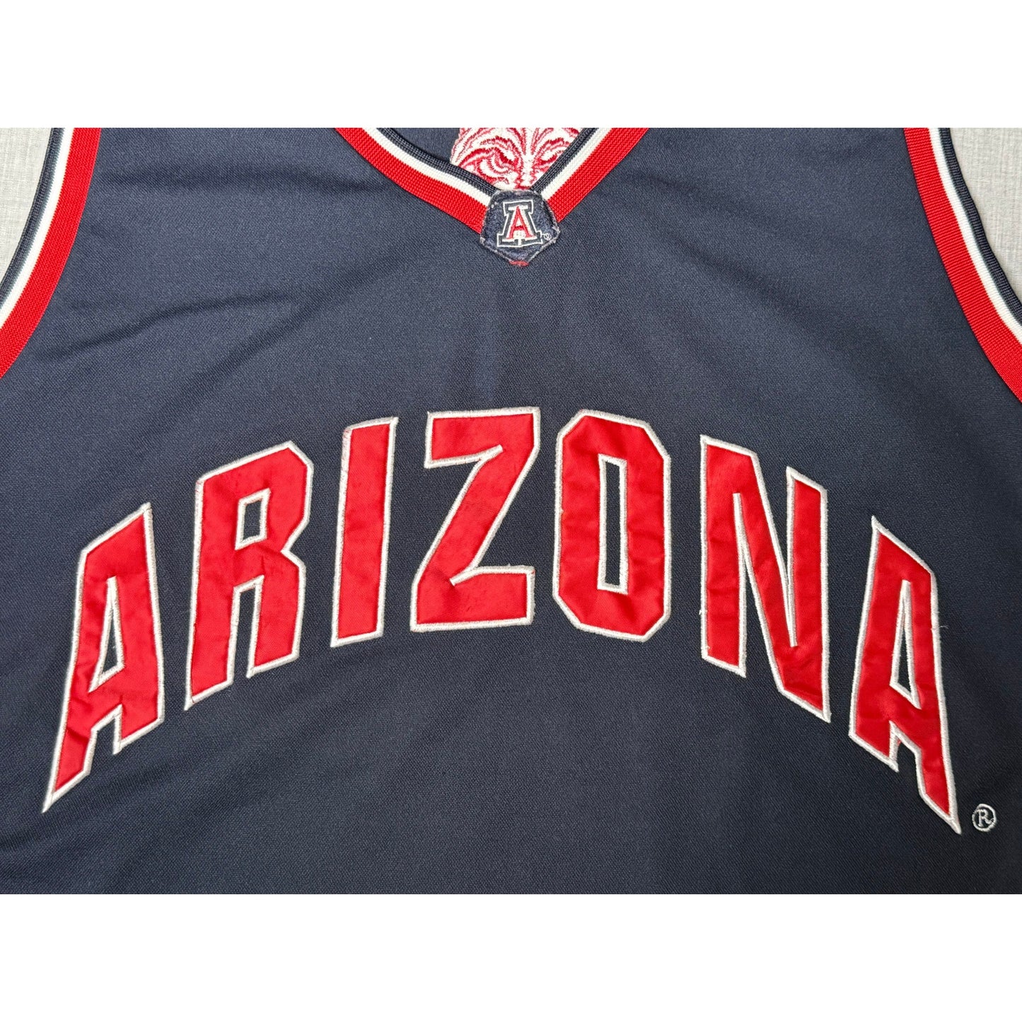 Vintage Y2K Arizona Wildcats Colosseum Athletics College Basketball Jersey XL