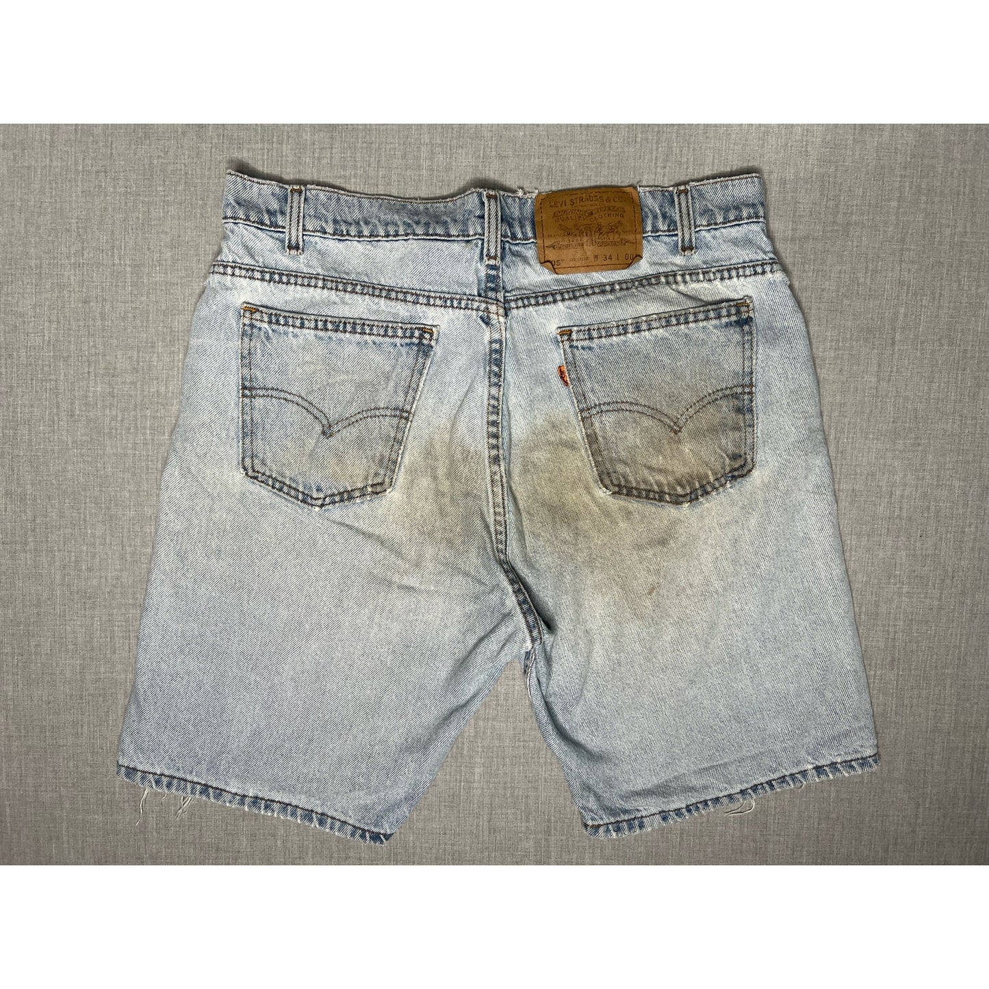 Vintage Levi’s 505 Orange Tab Light Wash Distressed Regular Fit Jean Shorts 34