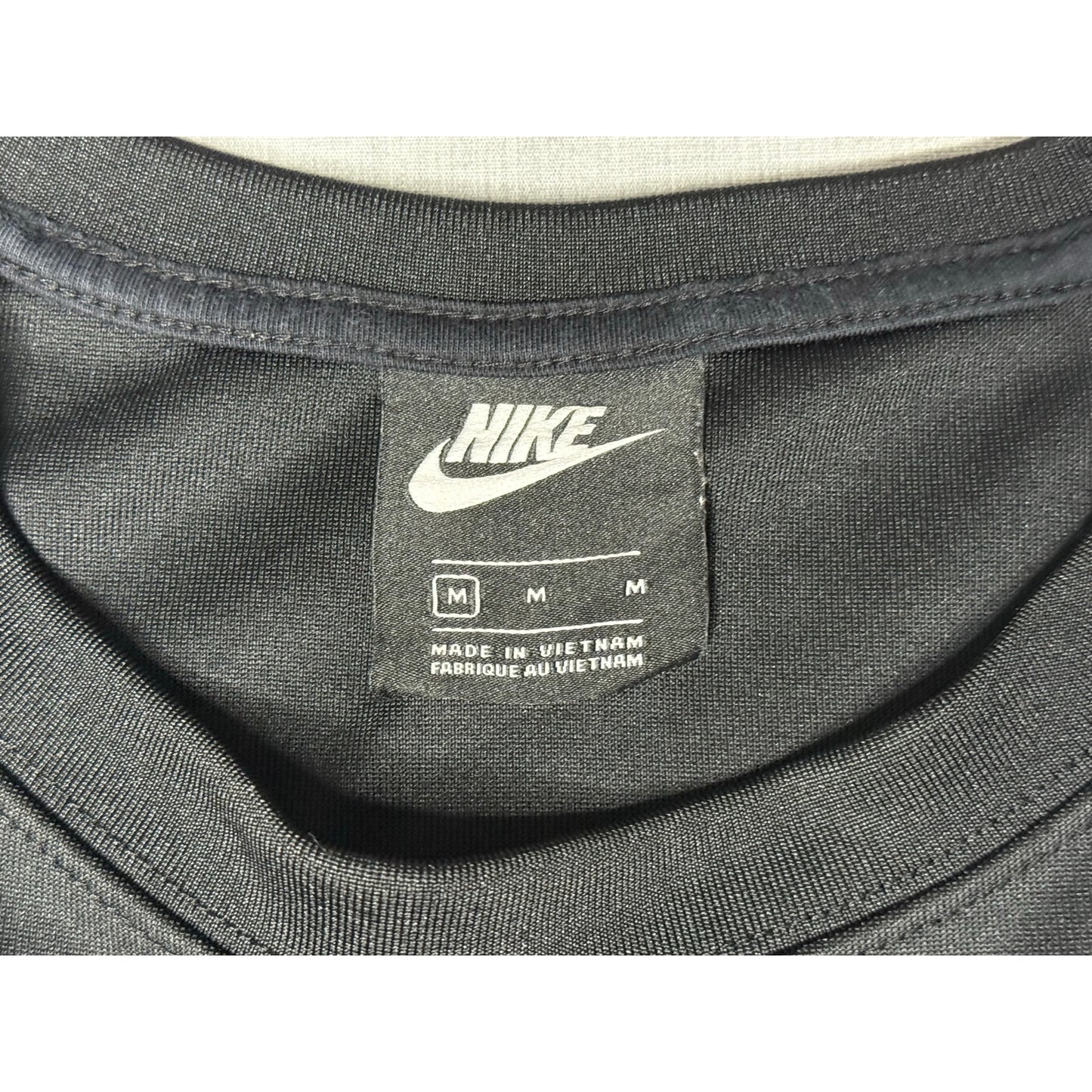 Nike Sportswear Athletic Pullover Center Check Crewneck Sweatshirt Medium