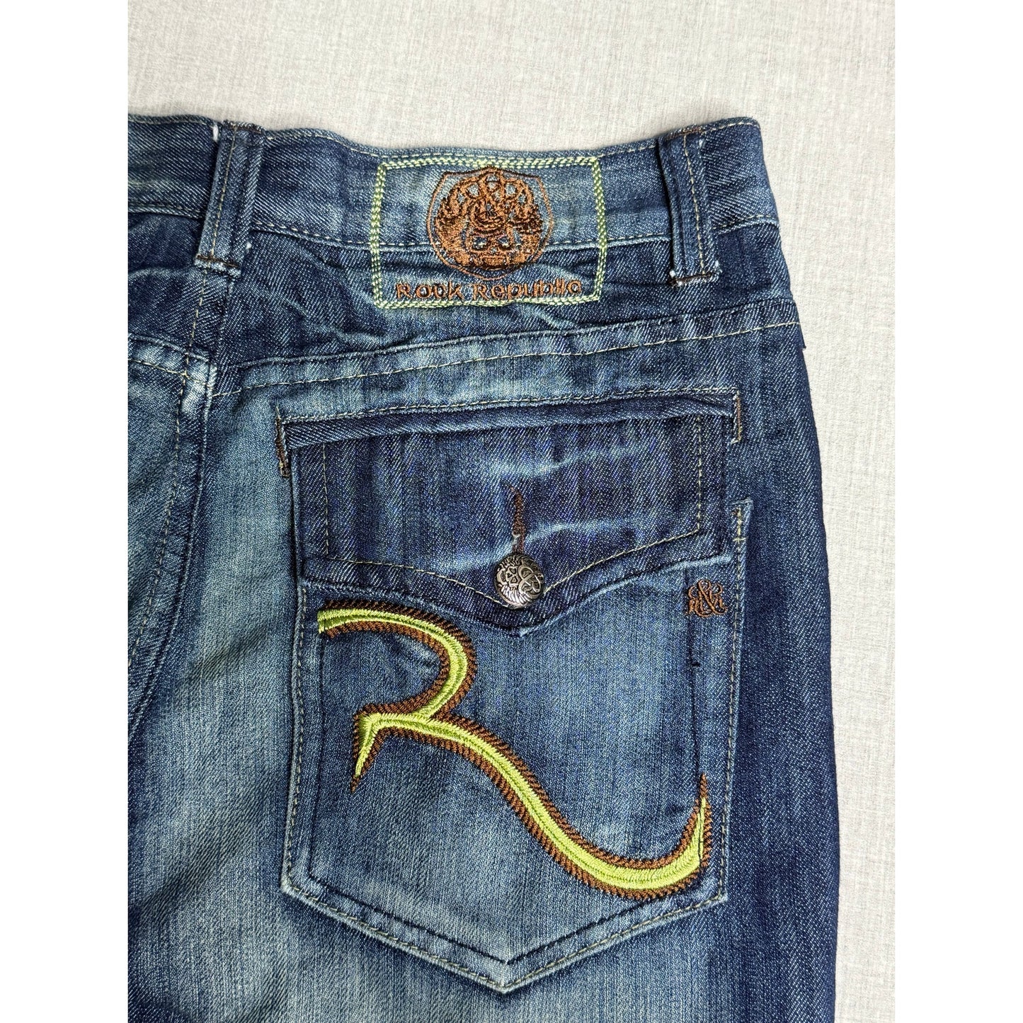 Rock & Republic Embroidered Pocket Flap Jeans 32x32