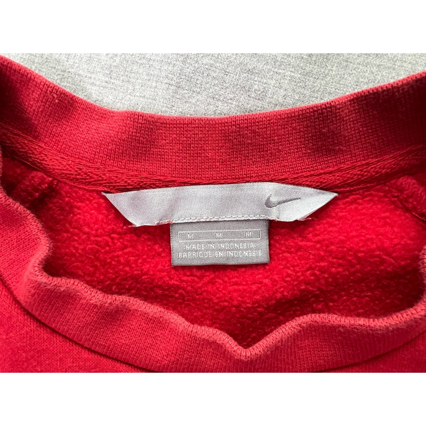 Vintage Y2K Nike Red Pullover Crewneck Sweatshirt Medium