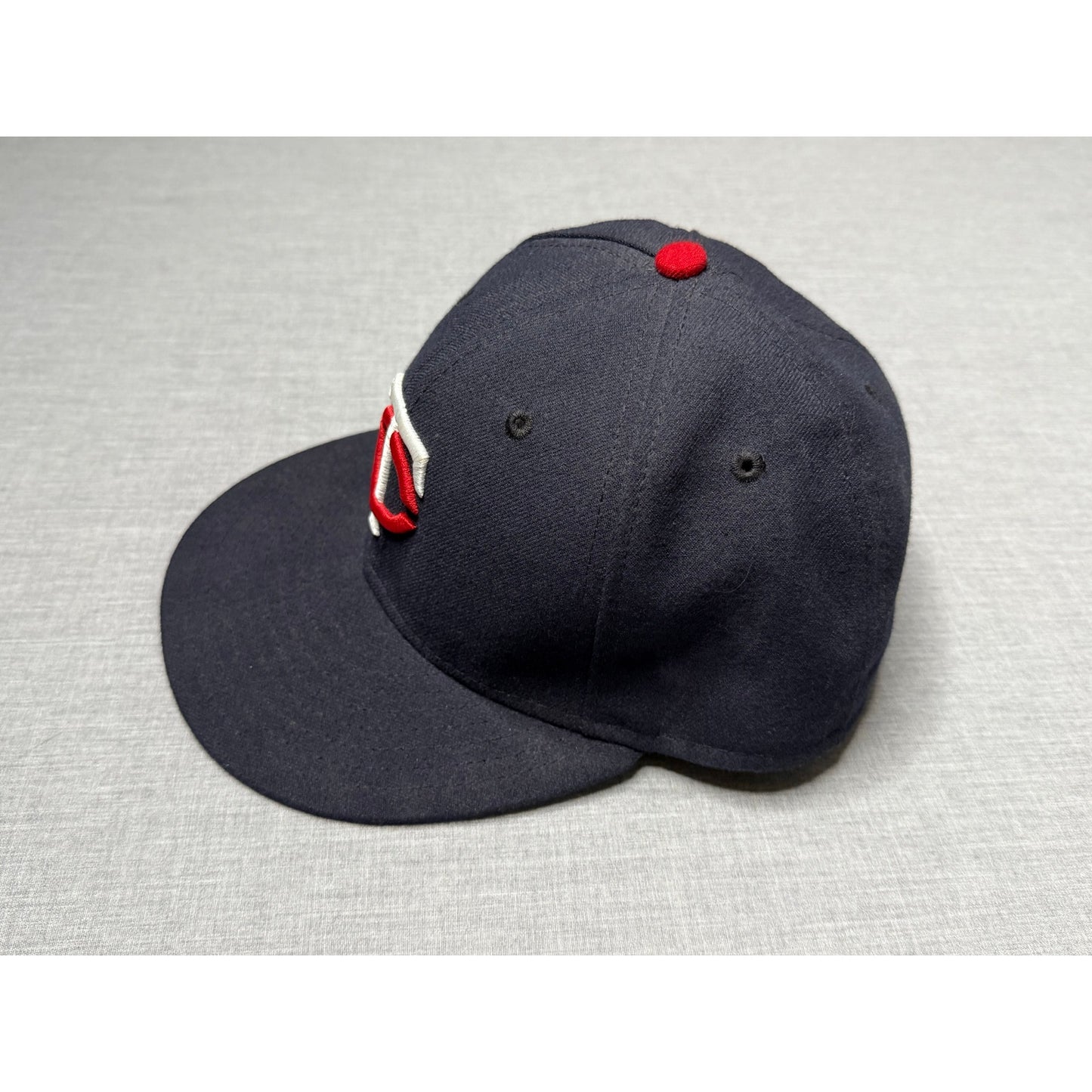 Minnesota Twins New Era Authentic Collection 59Fifty Fitted Baseball Cap 7 1/8