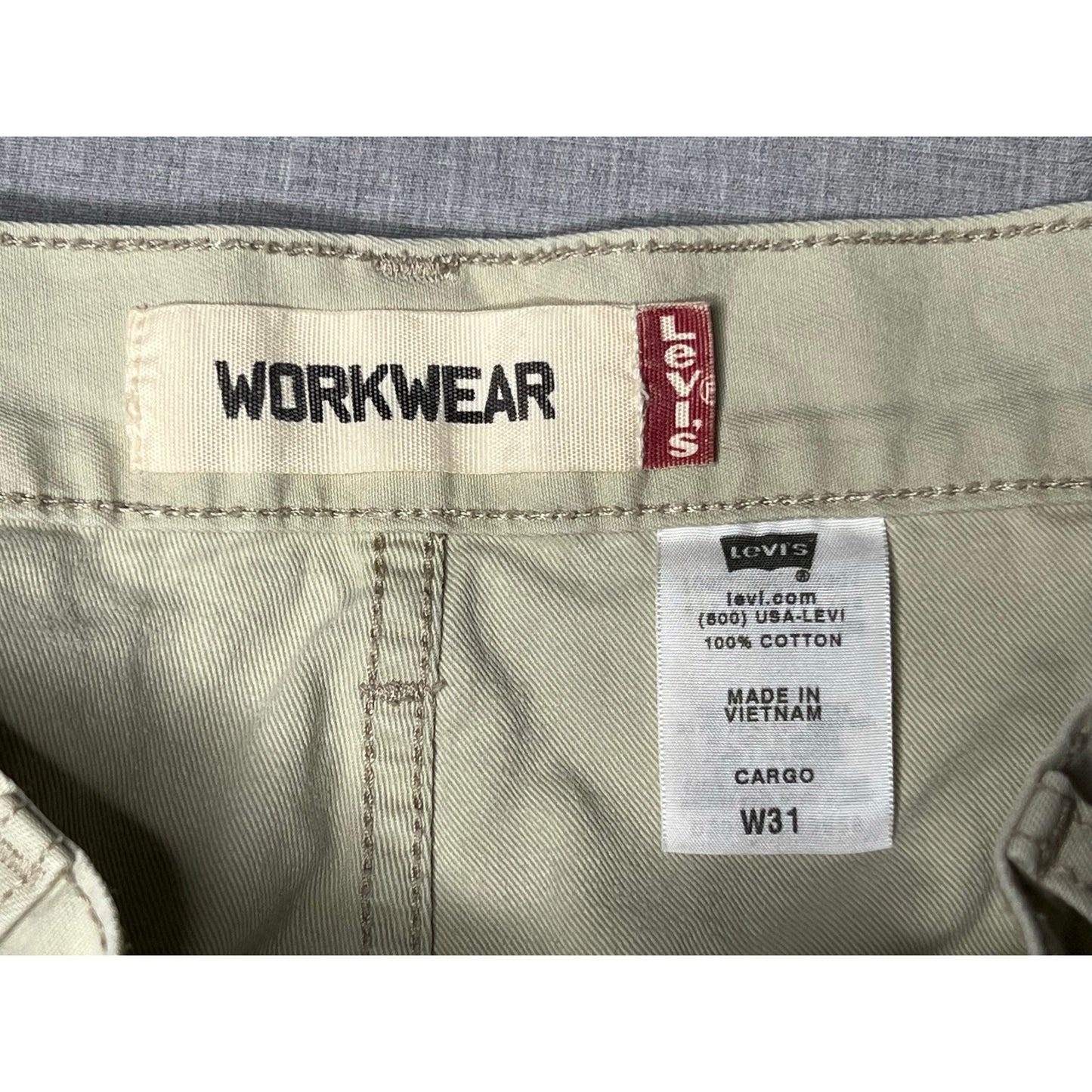 Levi’s Workwear Multi Pocket Cargo Shorts 31