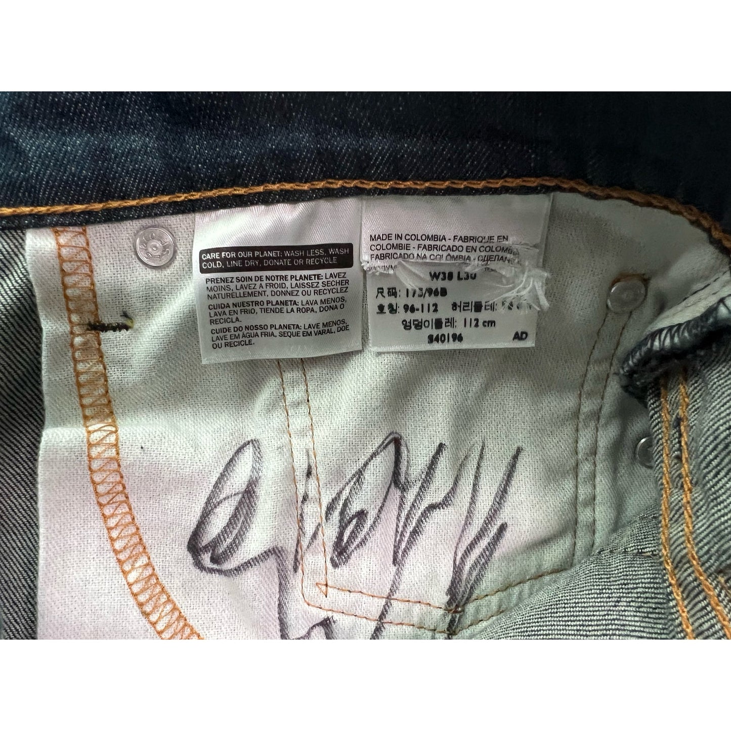 Levi’s 511 Dark Wash Indigo Jeans 38x24