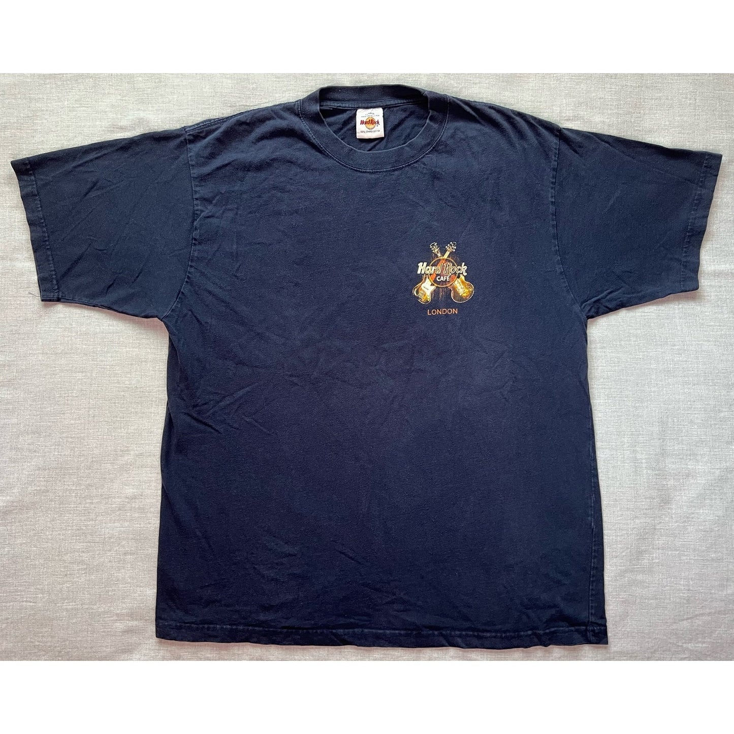 Vintage Hard Rock Cafe London Save The Planet T-shirt XL