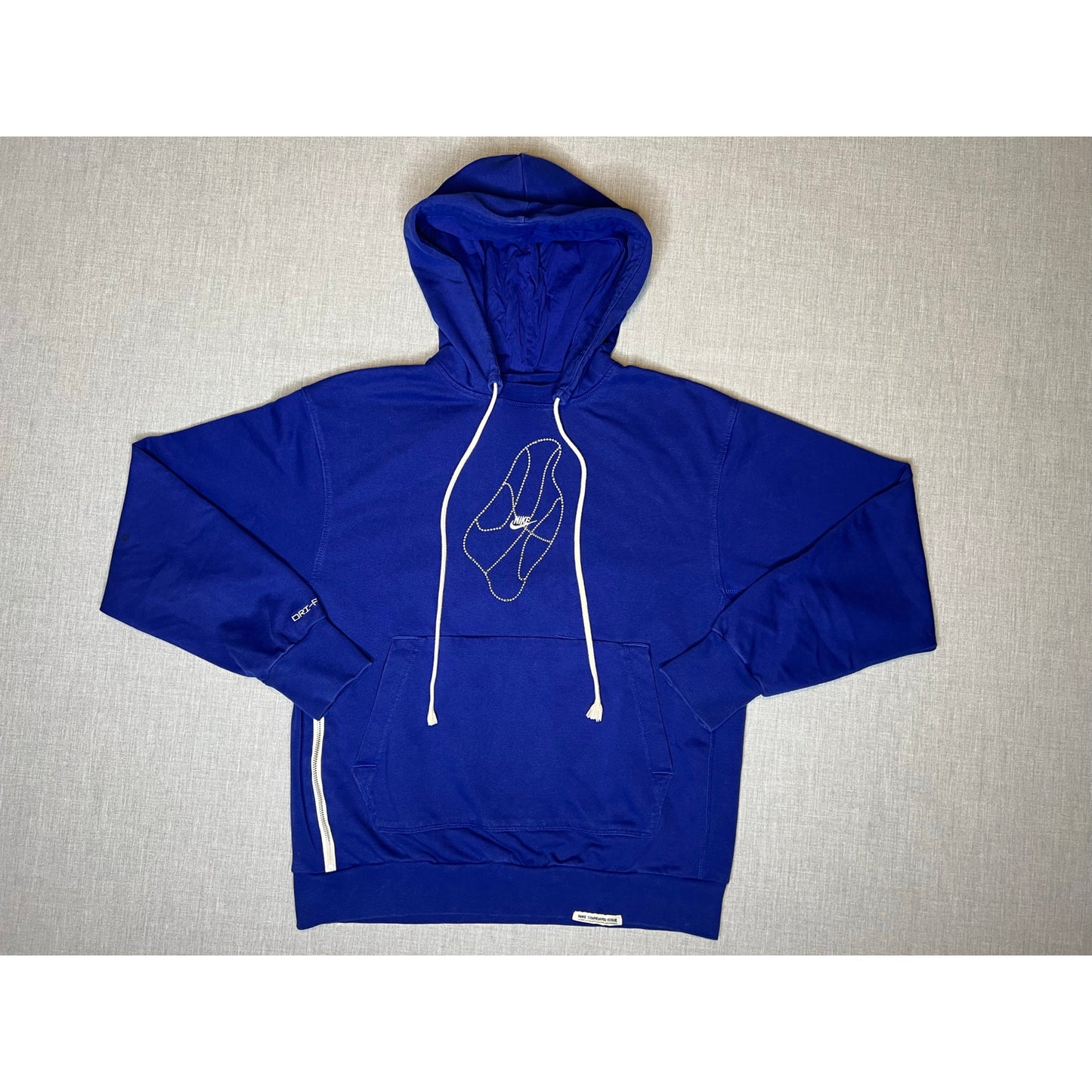 Nike Standard Issue Basketball Pullover Hoodie Medium