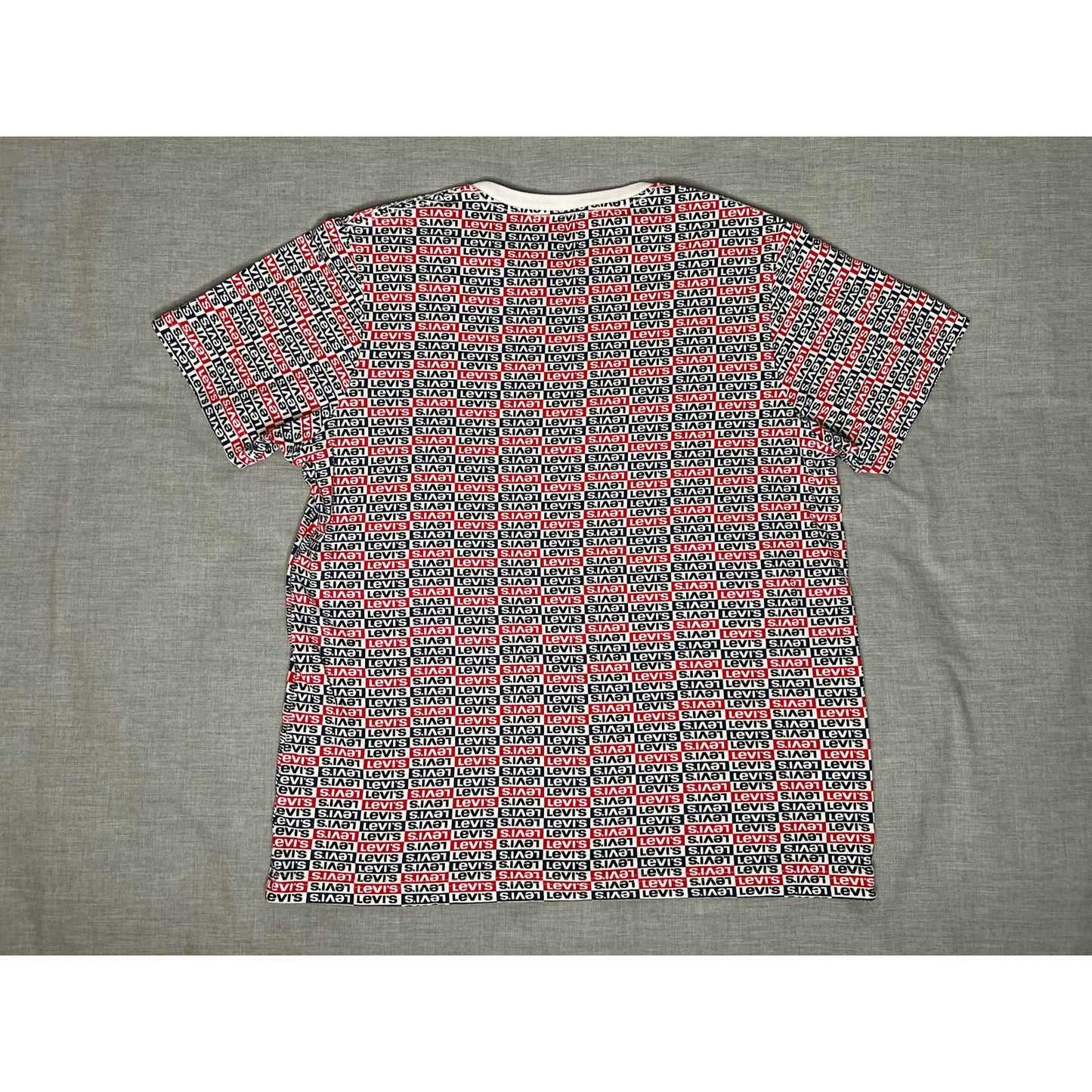 Levi’s All Over Print Logo T-shirt Large