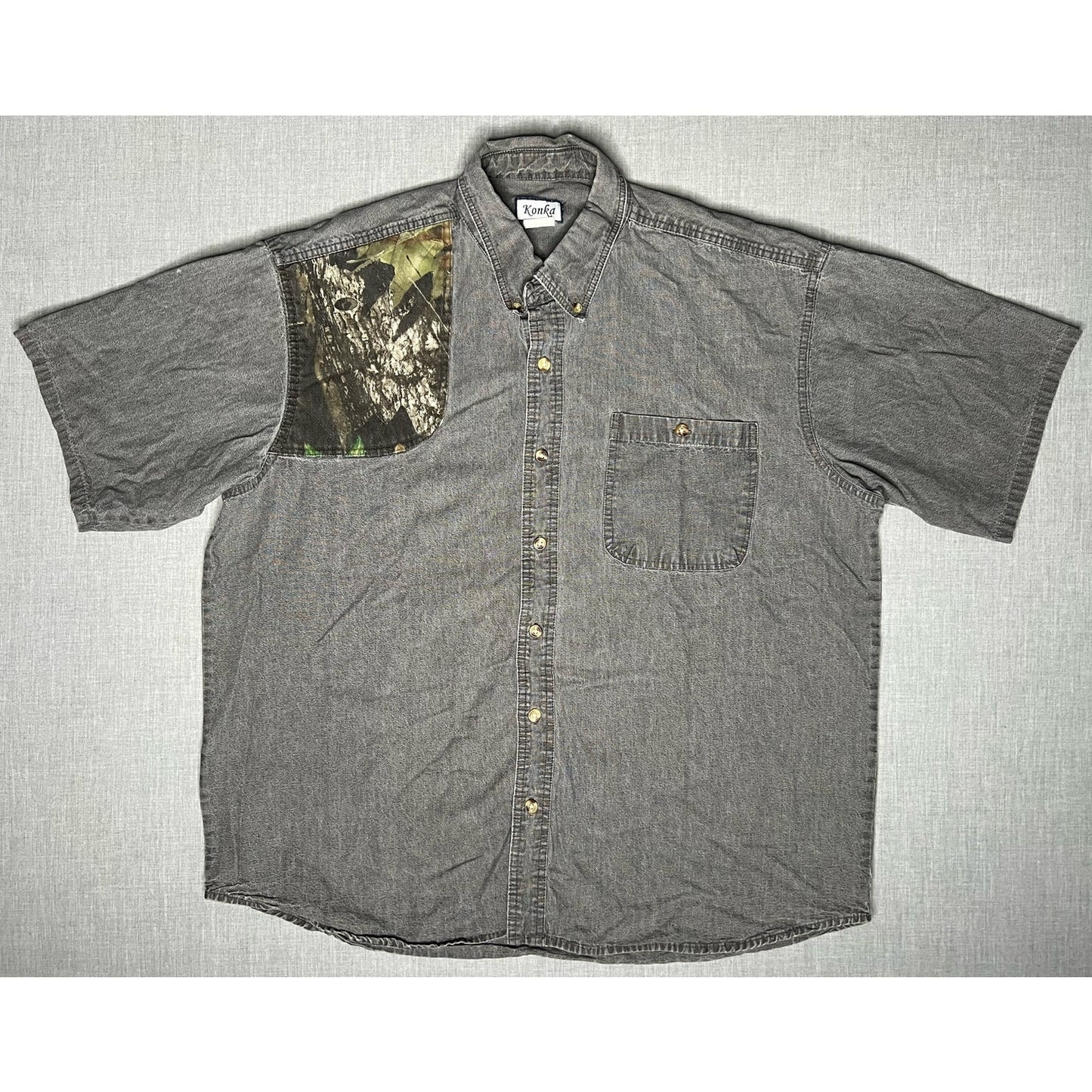 Vintage Konka Hunting Camo Accent Short Sleeve Button Up Shirt Men's XL
