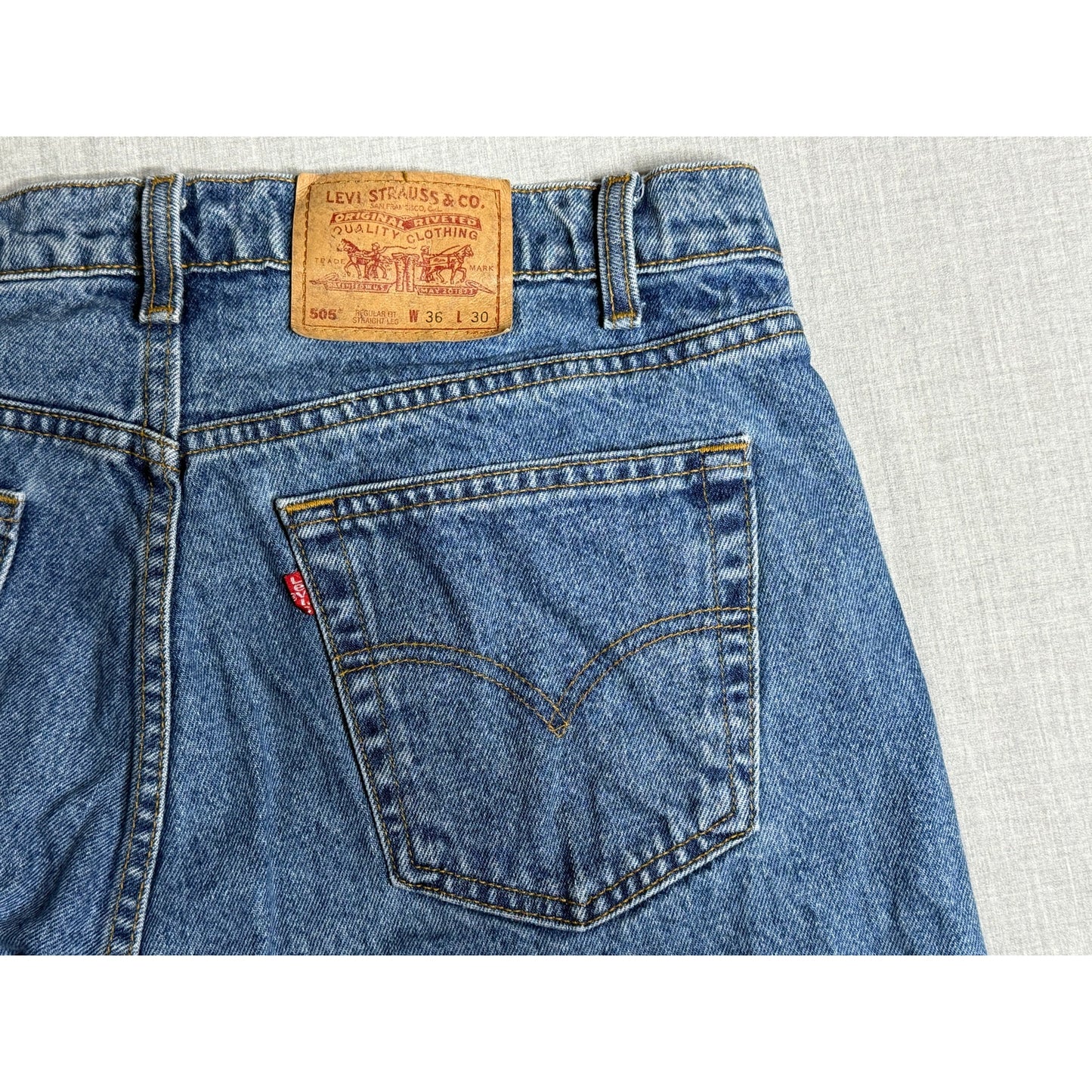 Vintage 90s Levi’s 505 Regular Fit Straight Leg Jeans 36x30