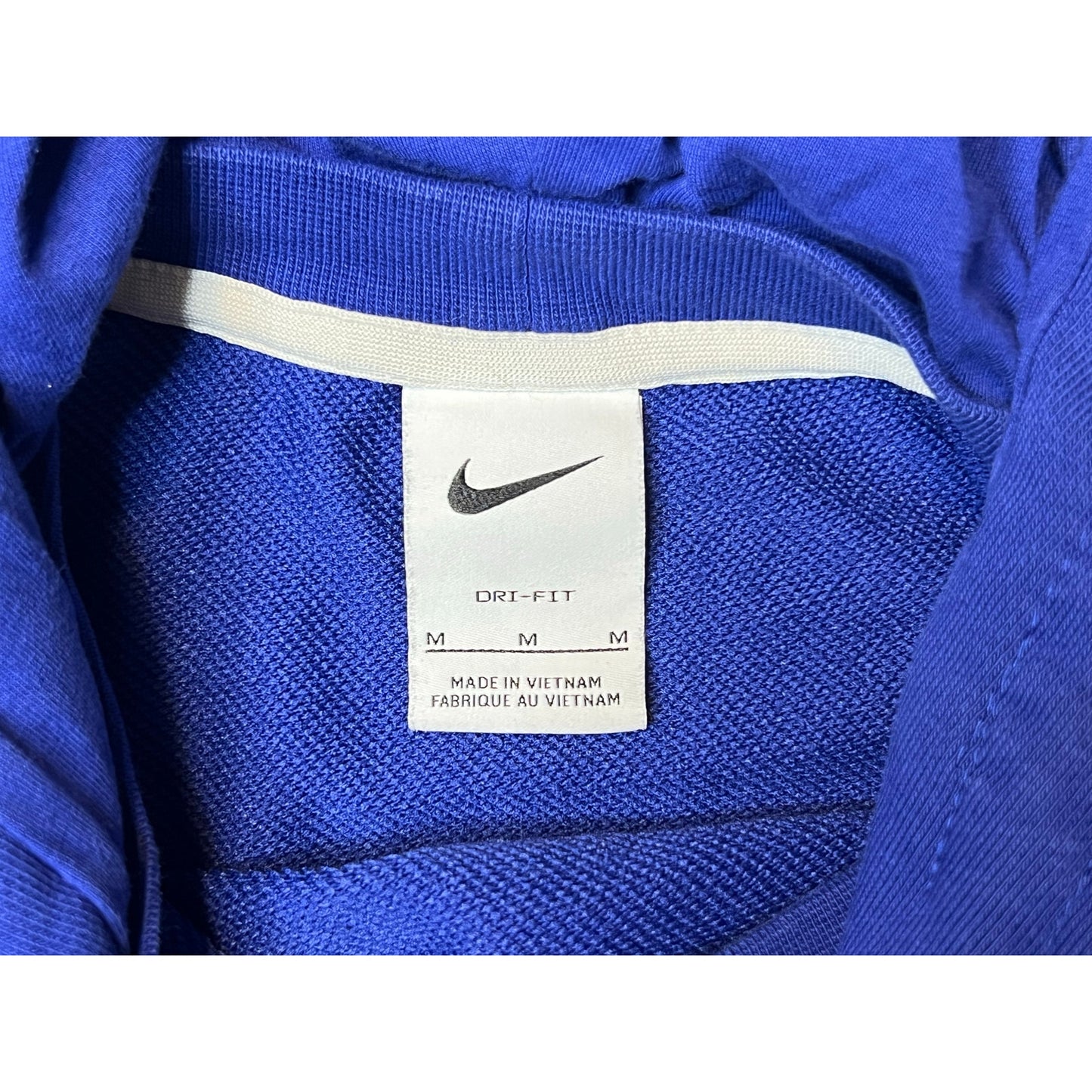 Nike Standard Issue Basketball Pullover Hoodie Medium