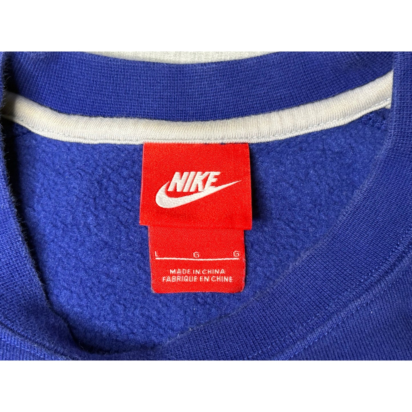 Nike Sportswear Textured Logo Pullover Crewneck Sweatshirt Large