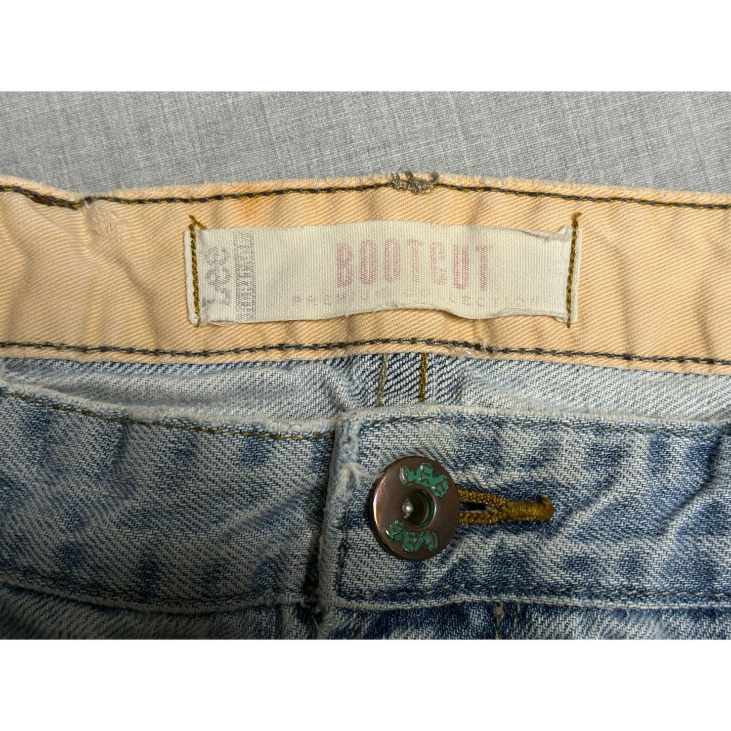 Vintage Y2K Lee Heritage Bootcut Distressed Jeans 35x29