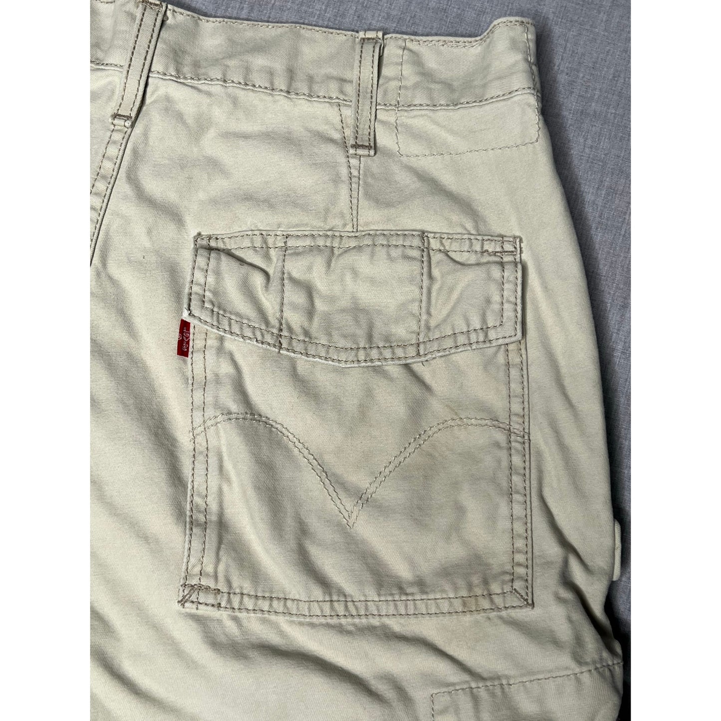 Levi’s Workwear Multi Pocket Cargo Shorts 31