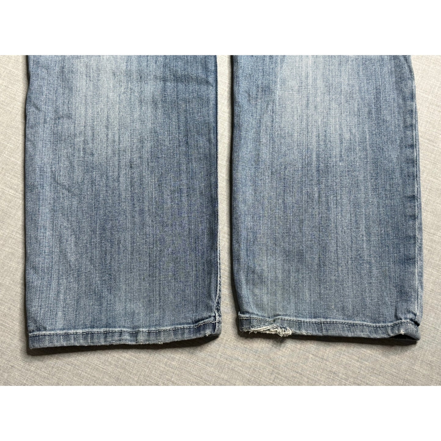 Rock & Republic Grady Relaxed Straight Jeans 34x30