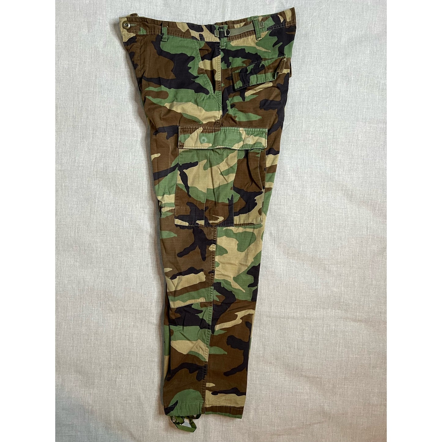 Army Military Camo Combat Utility Cargo Pants Medium Short