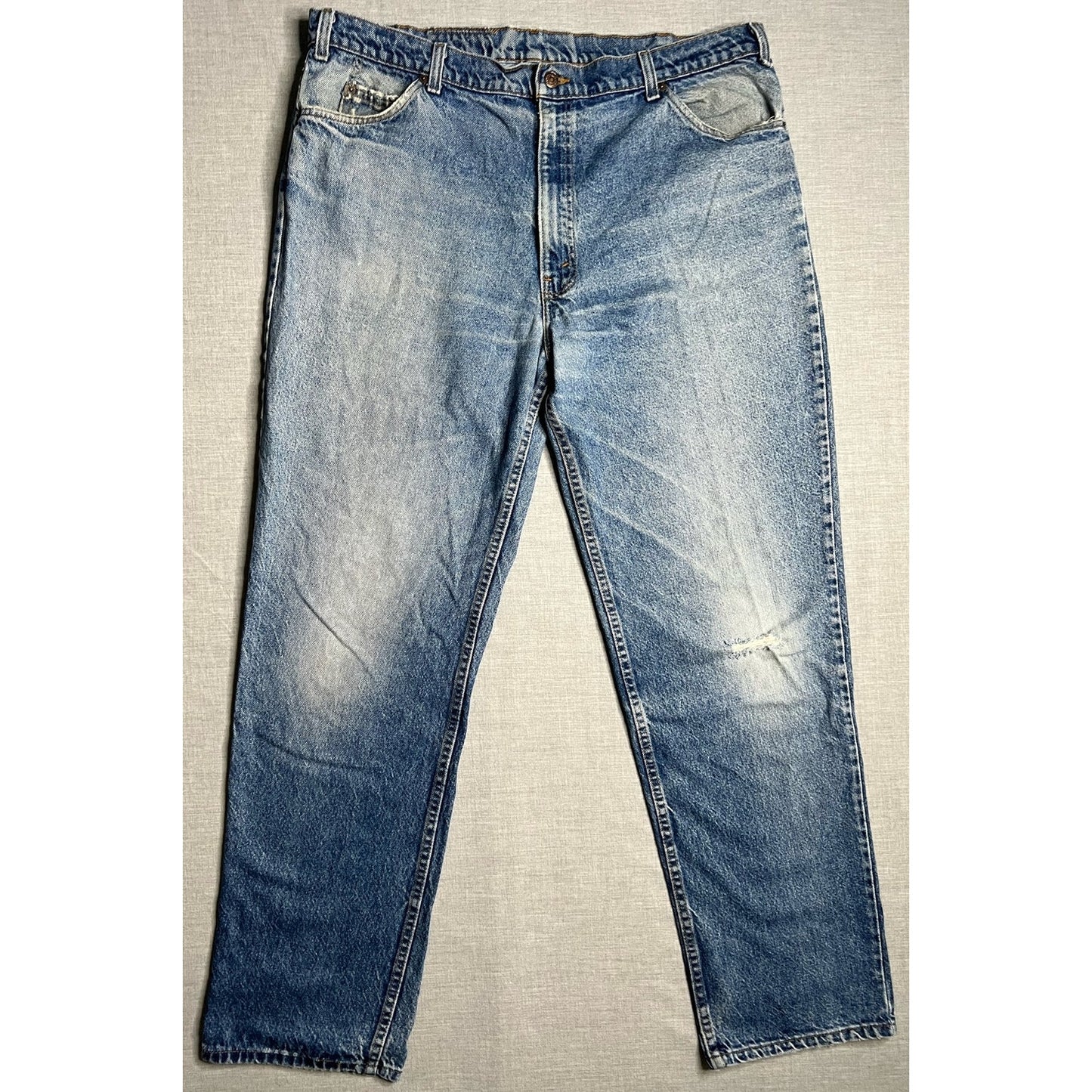 Vintage 80s Levi’s 540 Leather Tab Faded Blue Jeans 41x33