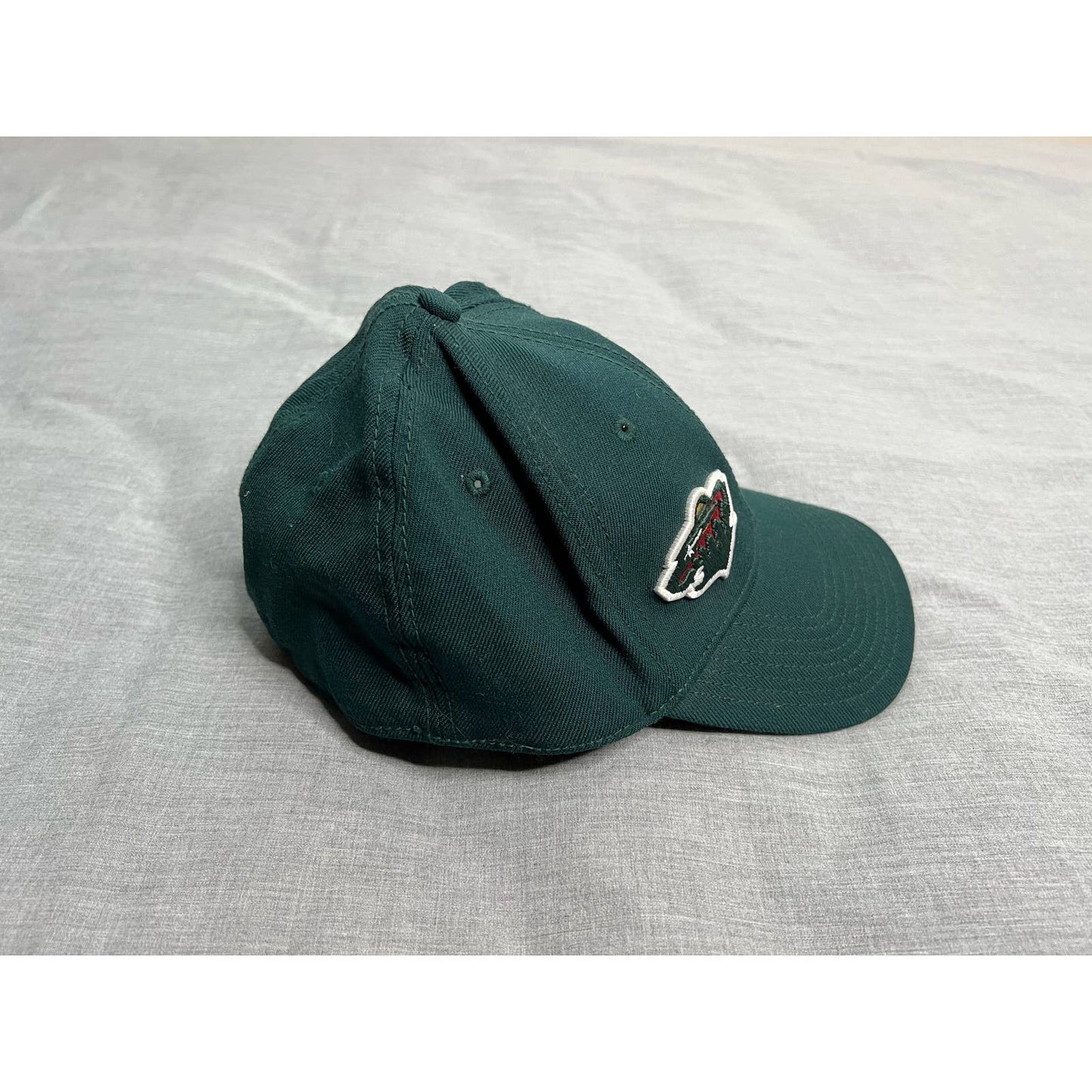 Minnesota Wild NHL Hockey New Era Fitted Hat Small-Medium