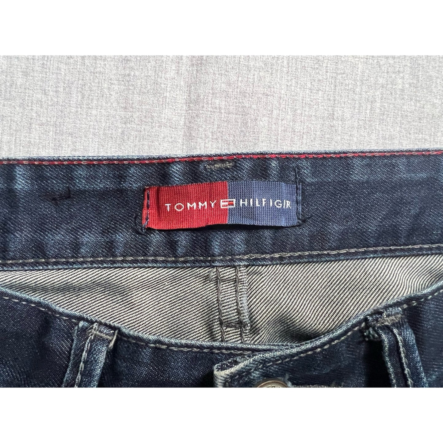 Tommy Hilfiger Buttom Fly Faded Blue Jeans 35x30