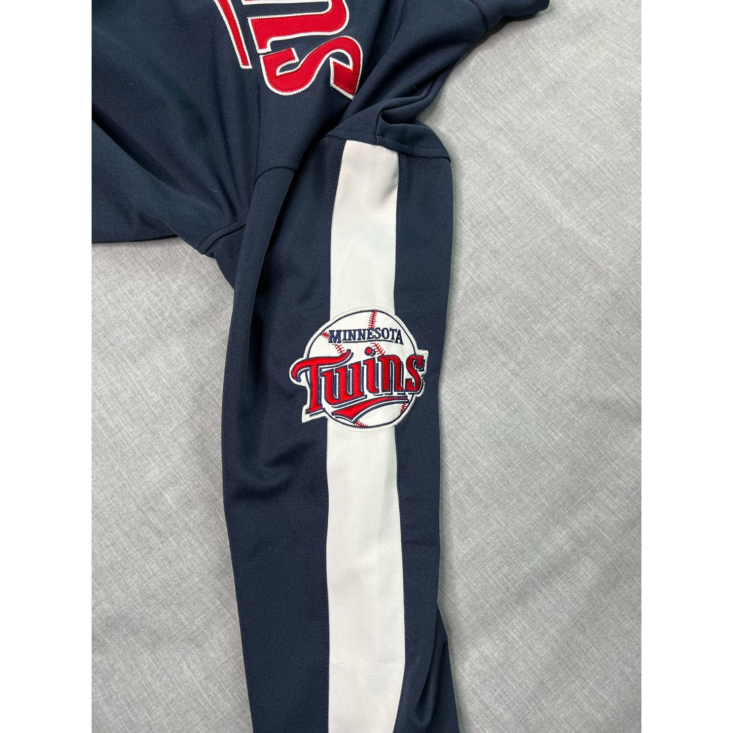 Minnesota Twins Stitches Full Zip Track Jacket Medium