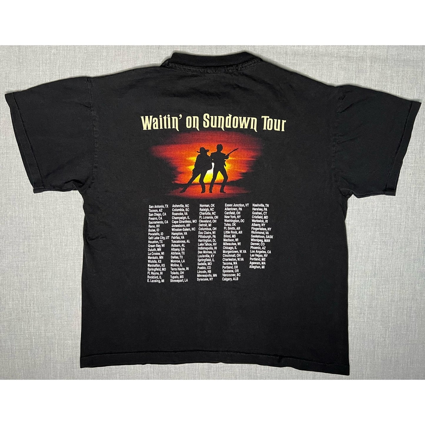 Vintage 90s Brooks & Dunn Waitin on Sundown Tour Single Stitch T-shirt Large