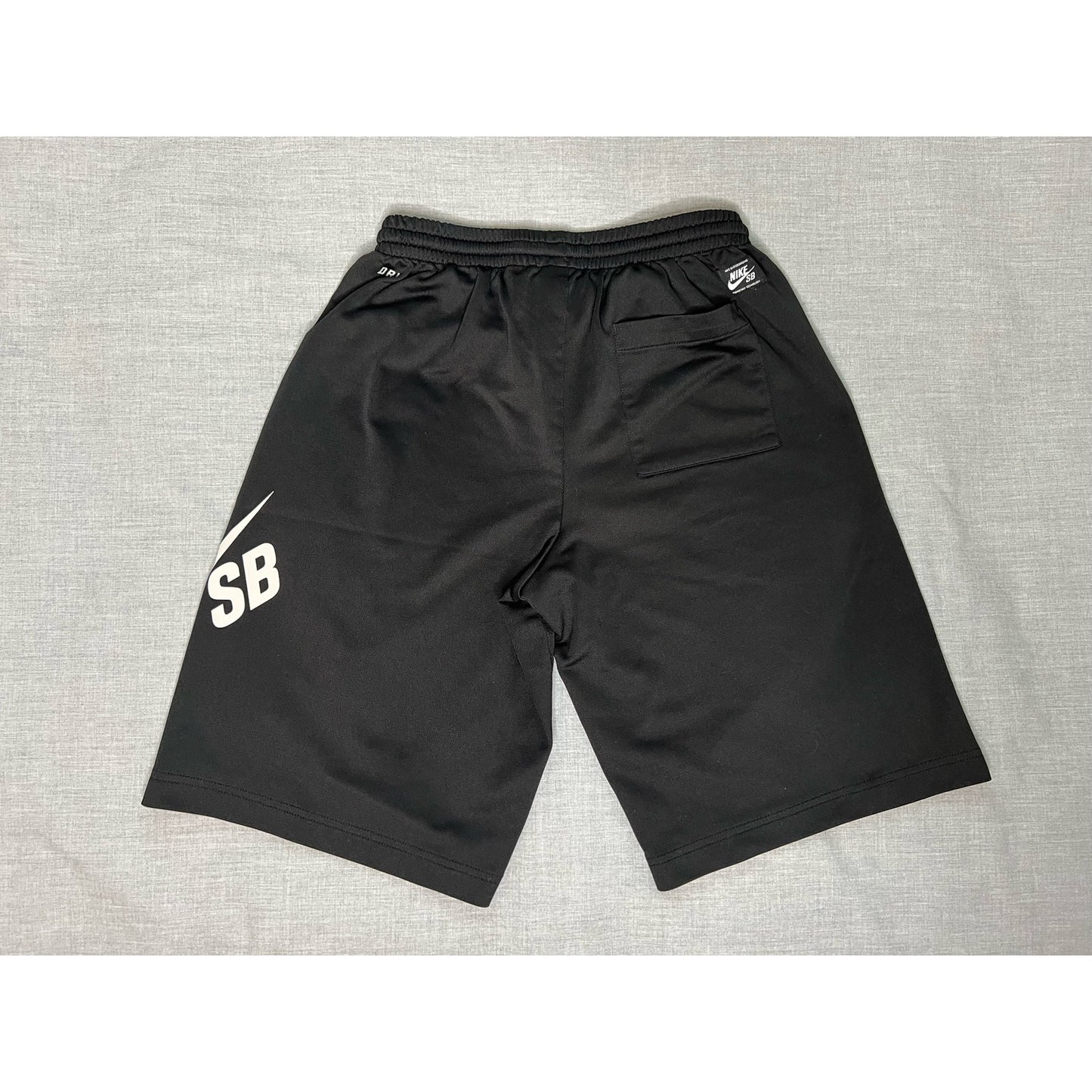 Nike SB Skateboarding Athletic Shorts Youth Large