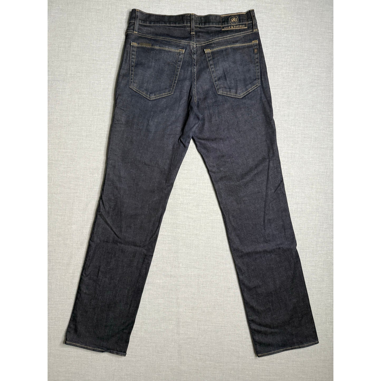 Rock & Republic Straight Fit Neil Jeans 32x34